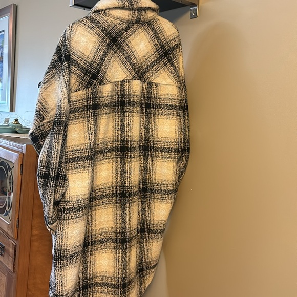 RD Style Polyester Shacket - Picture 3 of 3